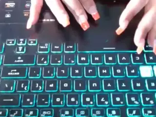 CINNAMON B.'s Live Sex Cam Show