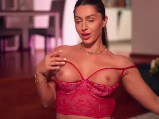 Adalline's Live Sex Cam Show