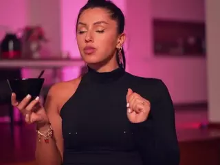 Adalline's Live Sex Cam Show