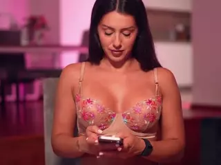Adalline's Live Sex Cam Show