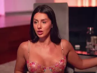 Adalline's Live Sex Cam Show