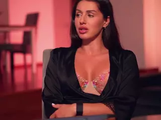 Adalline's Live Sex Cam Show