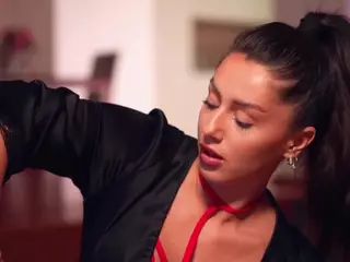 Adalline's Live Sex Cam Show