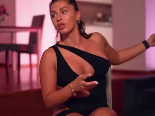 Adalline's Live Sex Cam Show