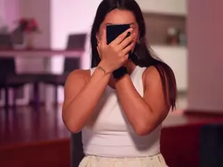 Adalline's Live Sex Cam Show