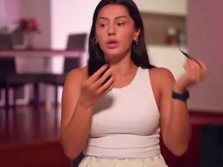 Adalline's Live Sex Cam Show
