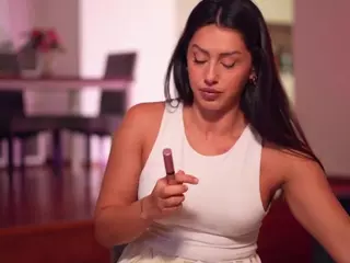 Adalline's Live Sex Cam Show