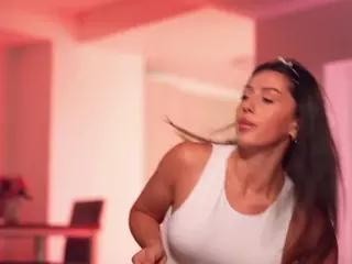 Adalline's Live Sex Cam Show