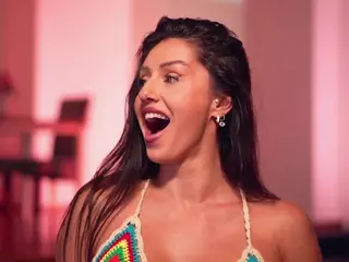 Adalline's Live Sex Cam Show