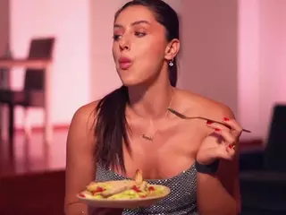 Adalline's Live Sex Cam Show