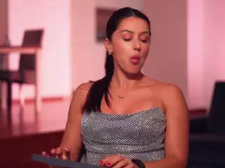 Adalline's Live Sex Cam Show