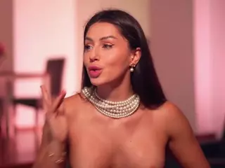 Adalline's Live Sex Cam Show
