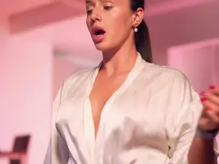 Adalline's Live Sex Cam Show