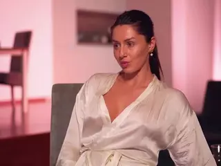 Adalline's Live Sex Cam Show