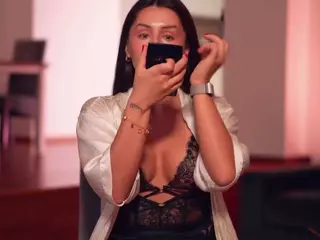 Adalline's Live Sex Cam Show