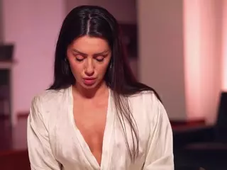 Adalline's Live Sex Cam Show