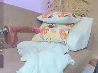 LiindaEvans's Live Sex Cam Show