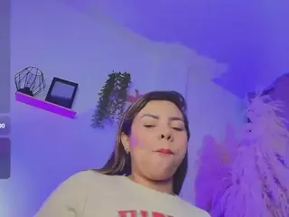 LiindaEvans's Live Sex Cam Show