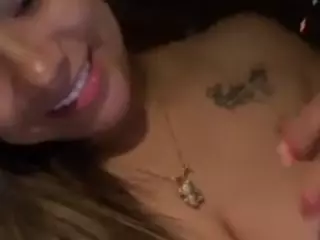 LiindaEvans's Live Sex Cam Show