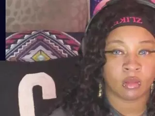 Universal Beauty's Live Sex Cam Show