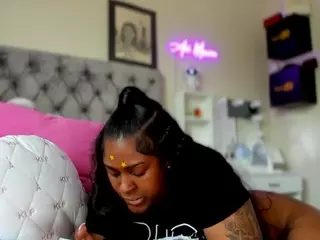 Sweet-tooth's Live Sex Cam Show