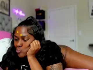 Sweet-tooth's Live Sex Cam Show