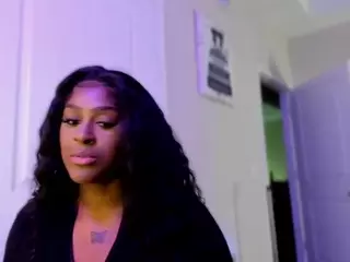 Sweet-tooth's Live Sex Cam Show