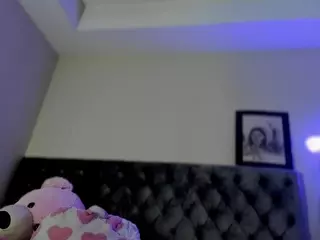 Sweet-tooth's Live Sex Cam Show
