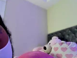 Sweet-tooth's Live Sex Cam Show