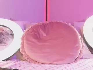 KirstenDanston's Live Sex Cam Show