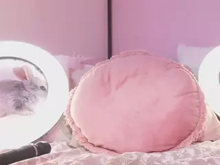 KirstenDanston's Live Sex Cam Show