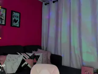 Miss Melanie's Live Sex Cam Show
