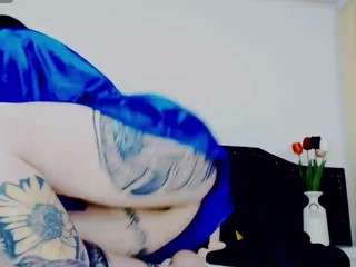 Live cam show with ciieloazul