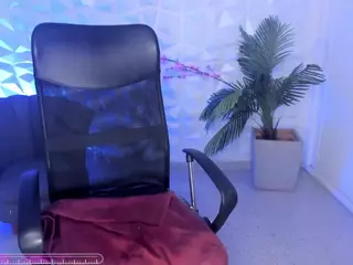 AlaiaSweet's Live Sex Cam Show