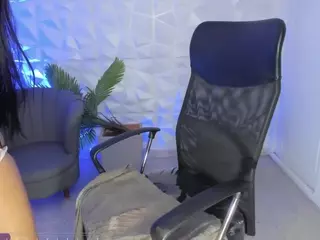 AlaiaSweet's Live Sex Cam Show
