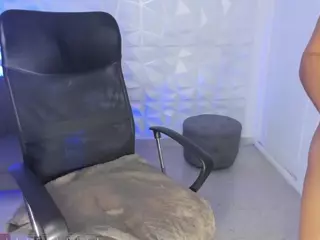 AlaiaSweet's Live Sex Cam Show