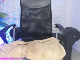 AlaiaSweet's Live Sex Cam Show