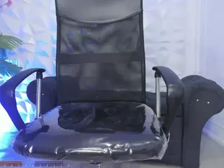 AlaiaSweet's Live Sex Cam Show