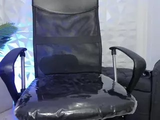 AlaiaSweet's Live Sex Cam Show
