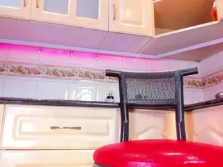 kloeass's Live Sex Cam Show