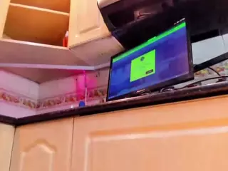 kloeass's Live Sex Cam Show