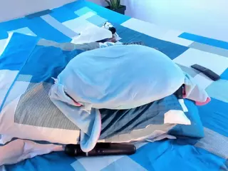 kloeass's Live Sex Cam Show