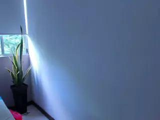 kloeass's Live Sex Cam Show