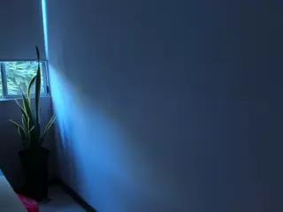 kloeass's Live Sex Cam Show