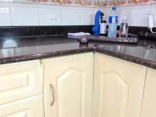 kloeass's Live Sex Cam Show