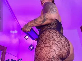 rihanarose's Live Sex Cam Show