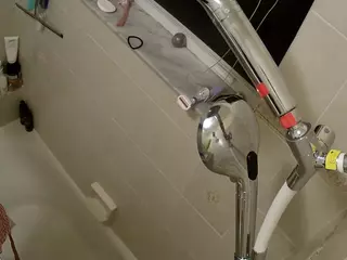 voyeurcam charleys bathroom's Live Sex Cam Show