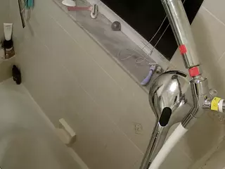 voyeurcam charleys bathroom's Live Sex Cam Show