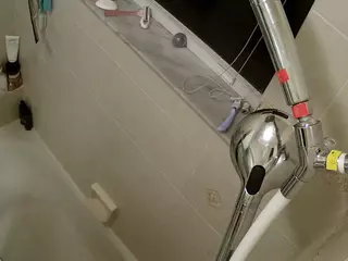 voyeurcam charleys bathroom's Live Sex Cam Show