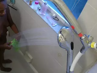 voyeurcam charleys bathroom's Live Sex Cam Show